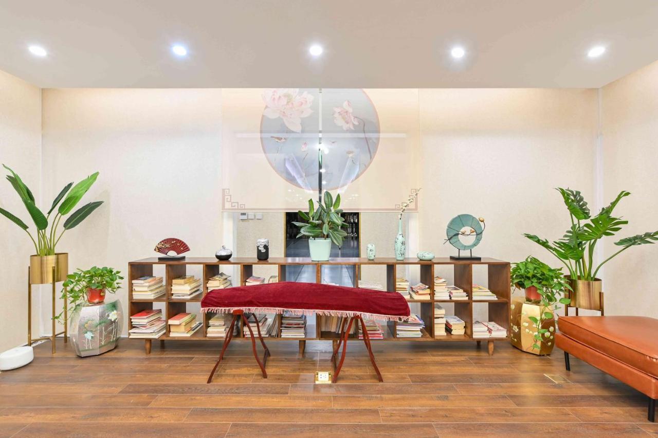 Xingshe Alley Courtyard Hotel Beijing Wangfujing Forbidden City Branch - Breakfast Included & English Speaking Reception & Free Wifi And Laundry Room & Hutong Culture & Cat-Keeping & Flower-Growing Terrace & One Day Tour Service & Free Coffee Exterior photo