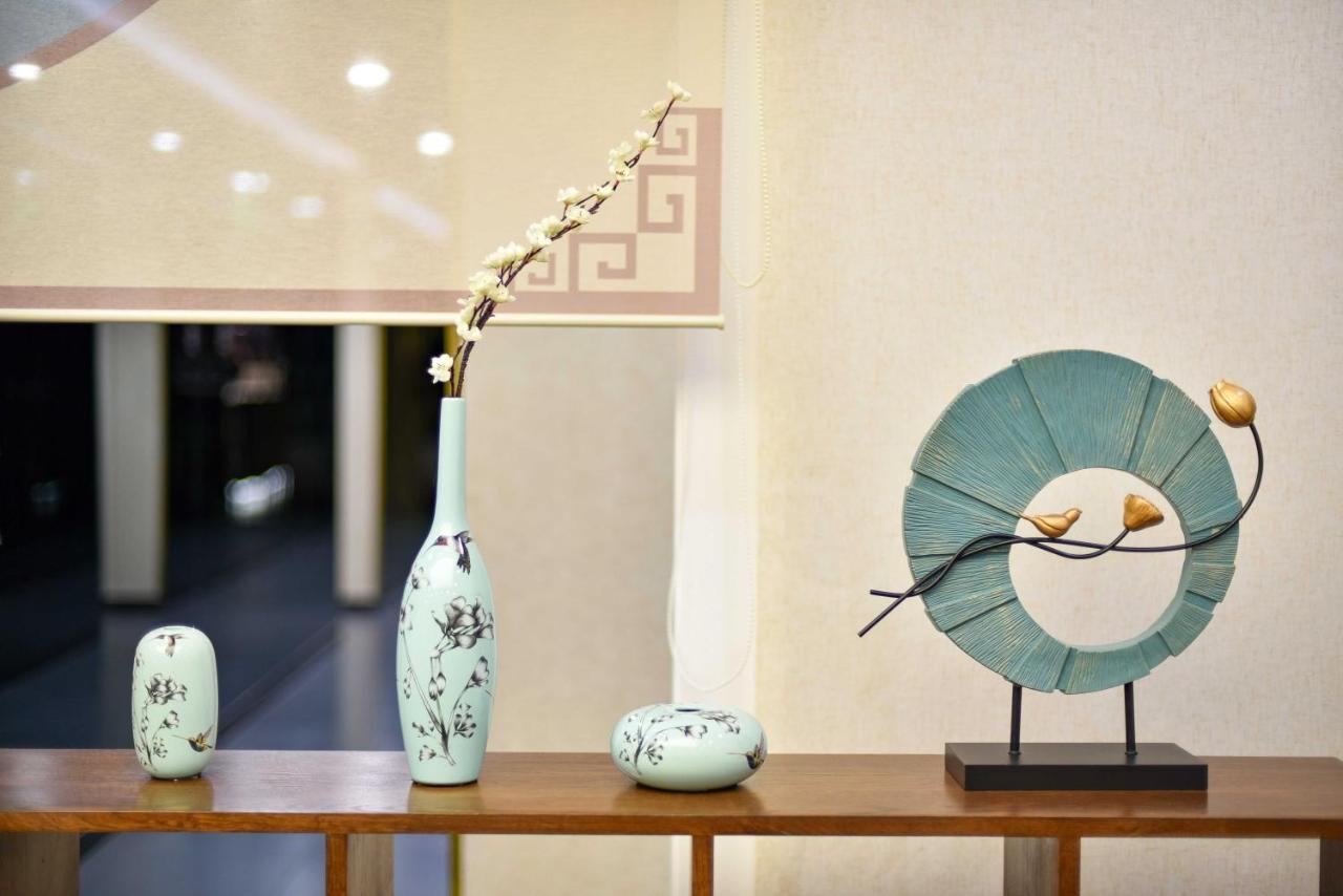 Xingshe Alley Courtyard Hotel Beijing Wangfujing Forbidden City Branch - Breakfast Included & English Speaking Reception & Free Wifi And Laundry Room & Hutong Culture & Cat-Keeping & Flower-Growing Terrace & One Day Tour Service & Free Coffee Exterior photo